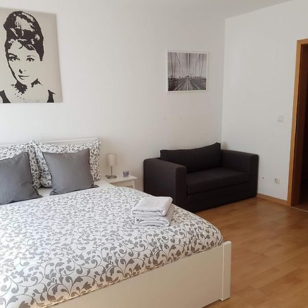 Studio Dresden Neustadt & Parking Экстерьер фото