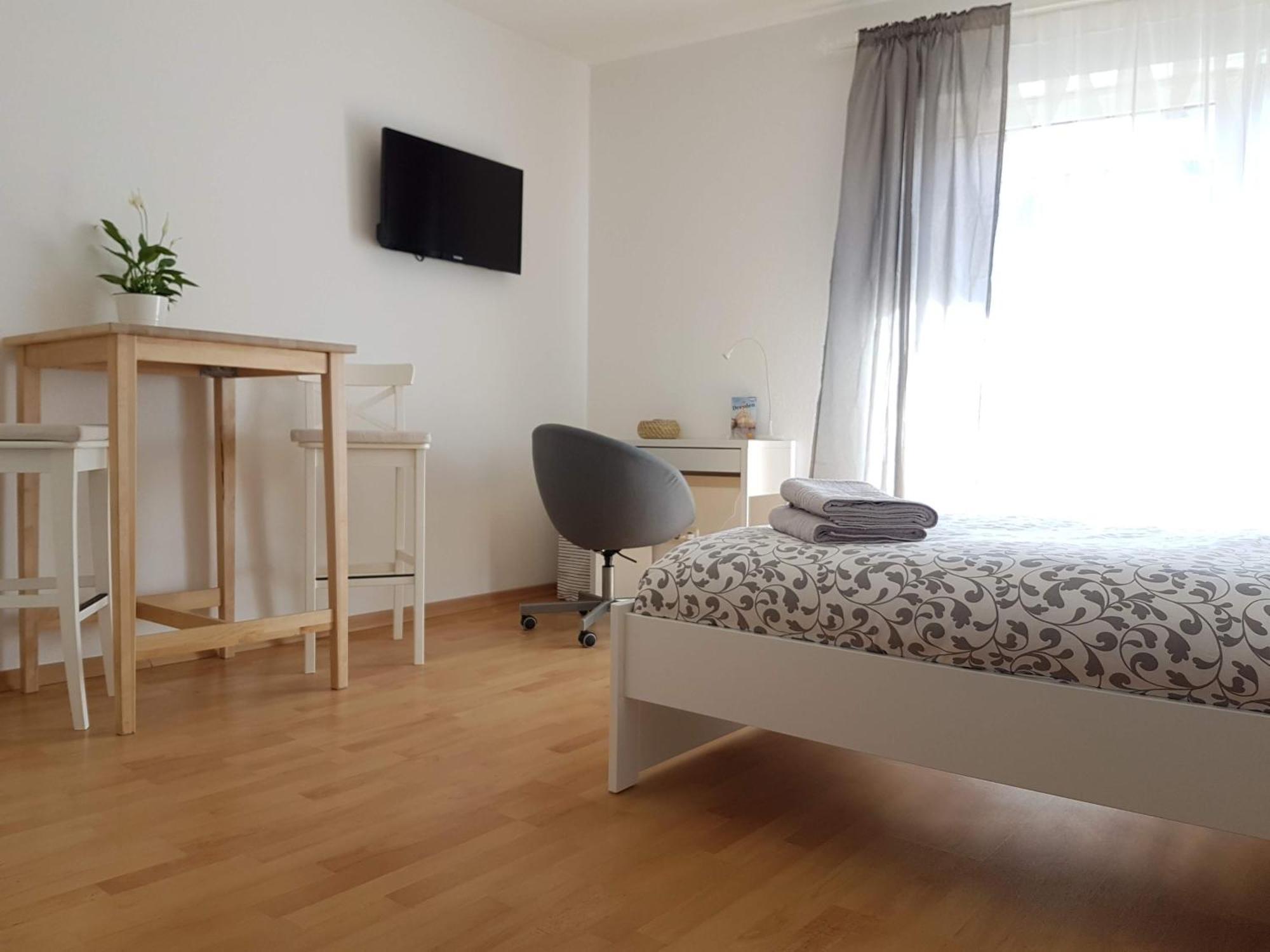 Studio Dresden Neustadt & Parking Экстерьер фото